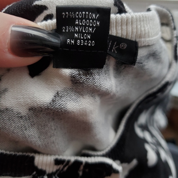 August Silk Black & White Floral Print Button Down Cardigan Size Small - Picture 7 of 14